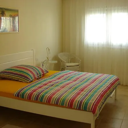 Sleeps 6 Pool Wifi