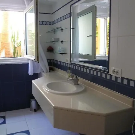 Apartamento Sleeps 6 Pool Wifi *
